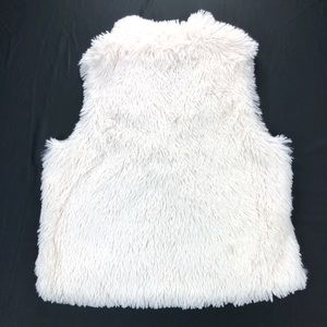 Cejon Jackets & Coats - Cejon Shaggy Faux Fur Vest Women’s XL Cejon Jackets & Coats - Cejon Shaggy Faux Fur Vest Women’s XL